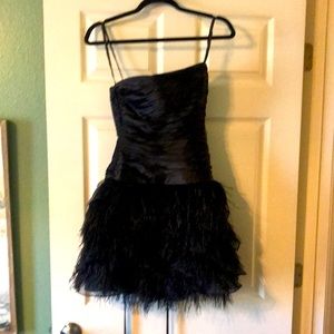 Beautiful prom or after 5 dress! Feathered bottom!! Size 4